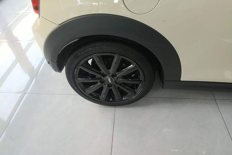 Used MINI 2018 1.5T COOPER Artist Exterior 8