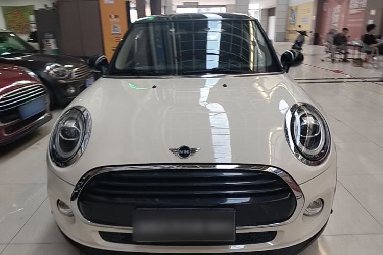 Used MINI 2018 1.5T COOPER Classic Edition Front