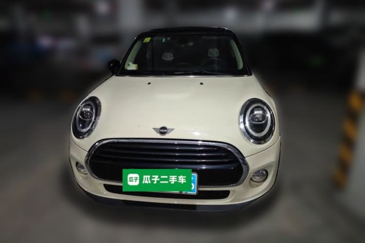 Used MINI 2018 1.5T COOPER Classic Edition Front