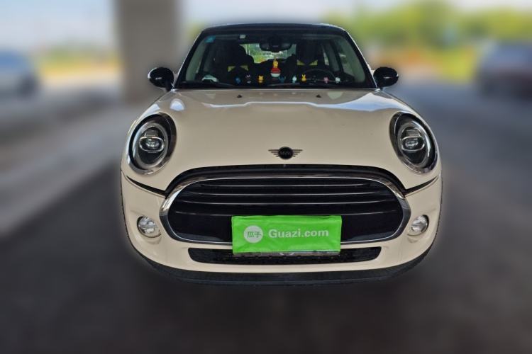 Used MINI 2018 1.5T COOPER Classic Edition Front