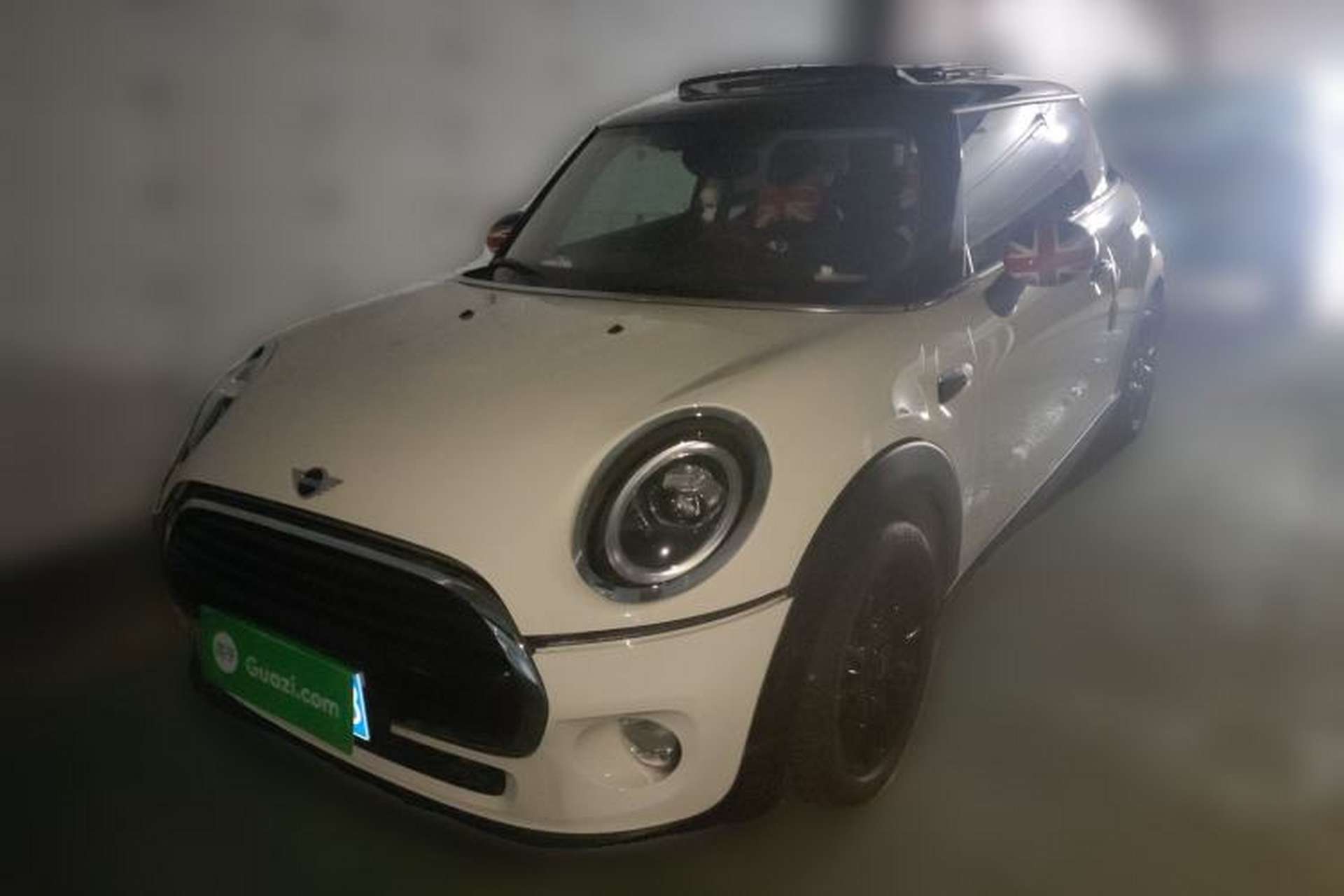 Used MINI 2018 1.5T COOPER Classic Edition Front Left 45 Deg