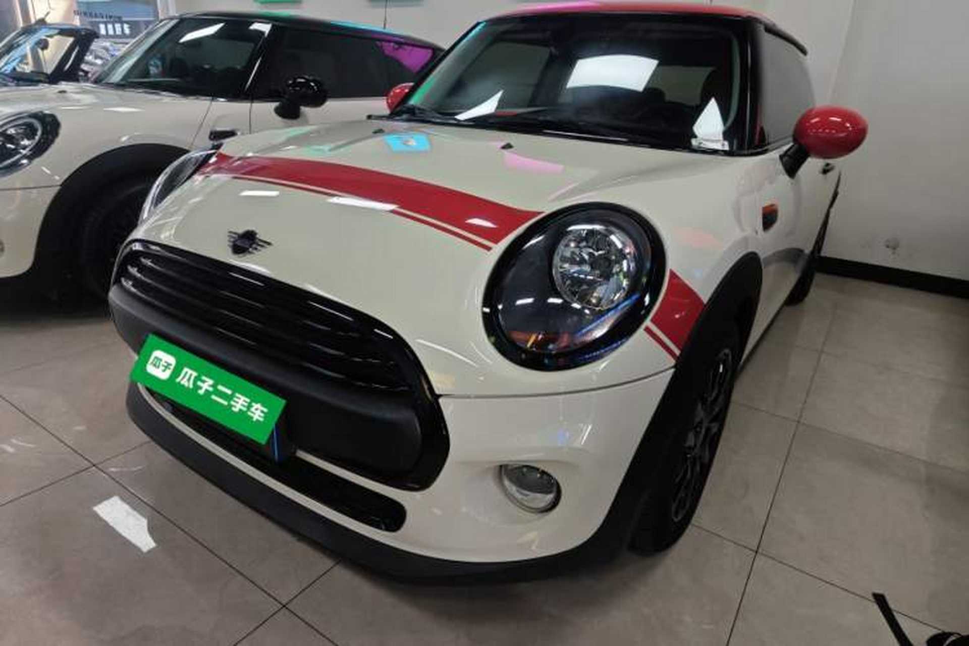 Used MINI 2018 1.5T ONE PLUS Front Left 45 Deg