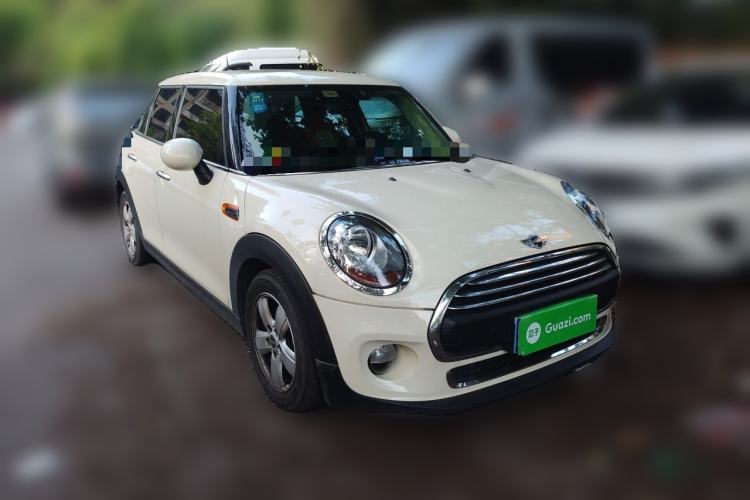 Used MINI 2018 1.5T ONE Five-Door Edition Front Right 45 Deg