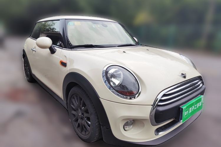 Used MINI 2018 1.5T ONE PLUS Front Right 45 Deg