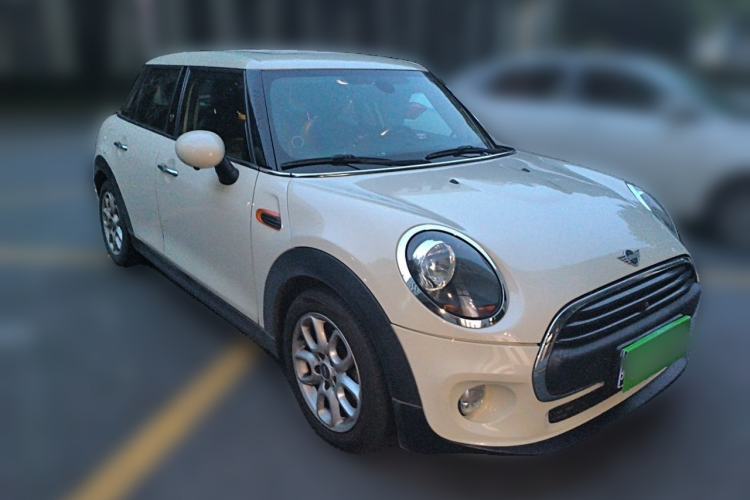 Used MINI 2018 1.5T ONE Five-Door Edition Front Right 45 Deg