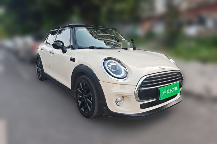 Used MINI 2018 1.5T COOPER Artist Five-Door Edition Front Right 45 Deg