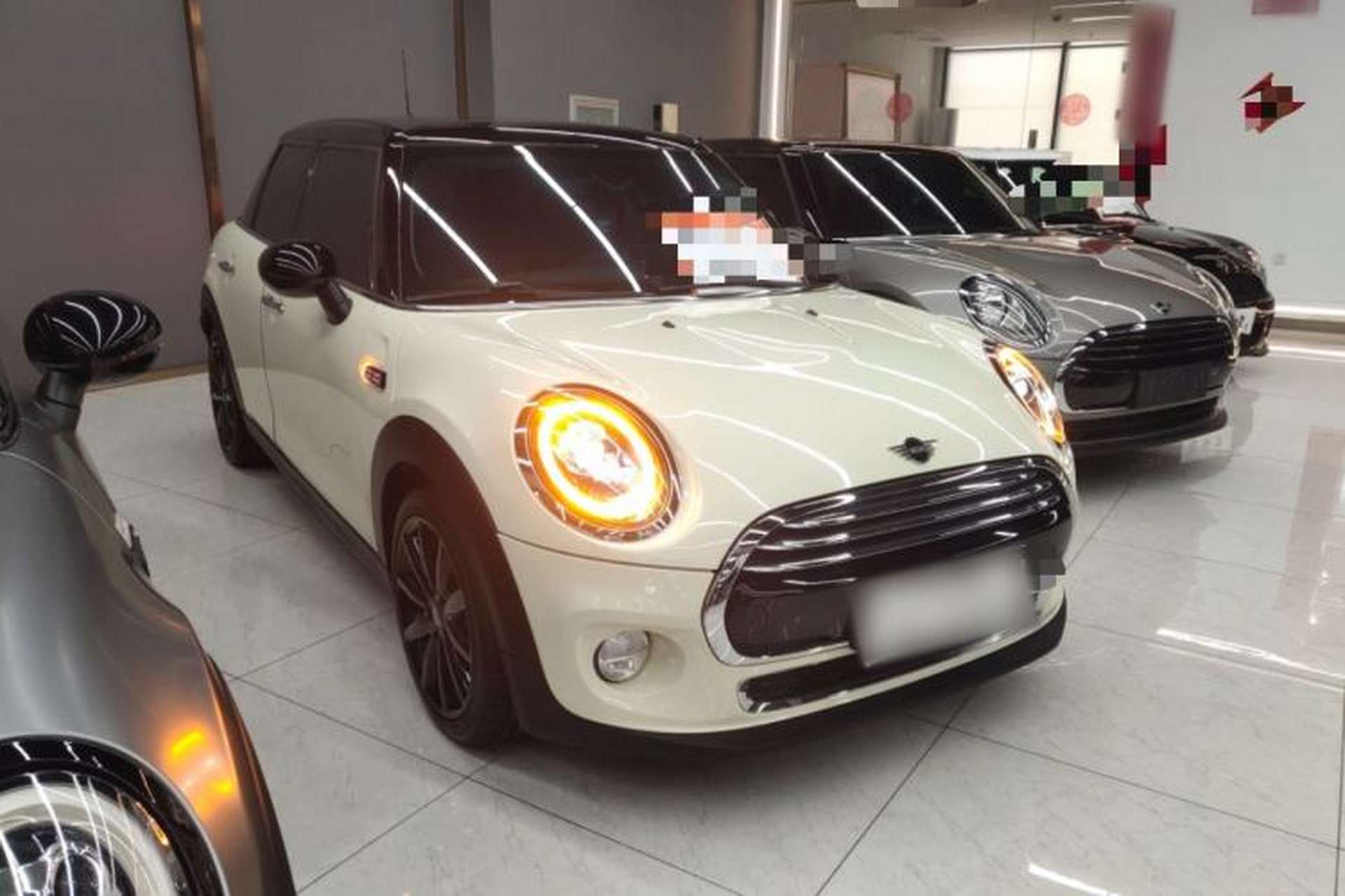 Used MINI 2018 1.5T COOPER Artist Five-Door Edition Front Right 45 Deg