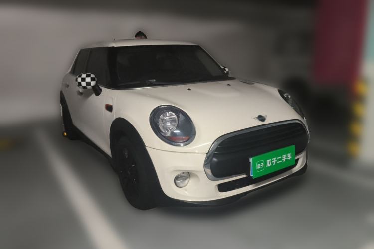 Used MINI 2018 1.5T ONE PLUS Five-Door Edition Front Right 45 Deg