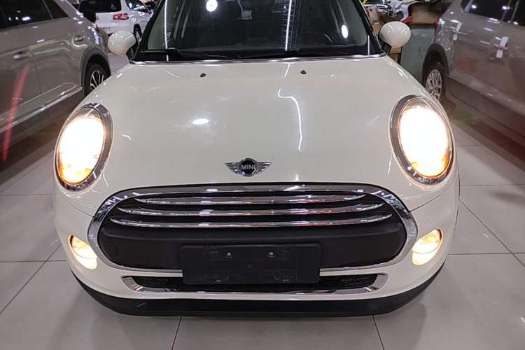 Used MINI  Front