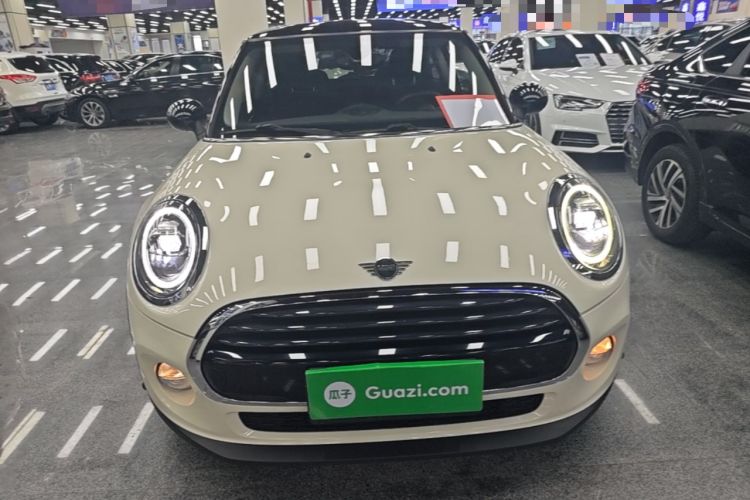 Used MINI 2018 1.5T COOPER Classic Edition Front