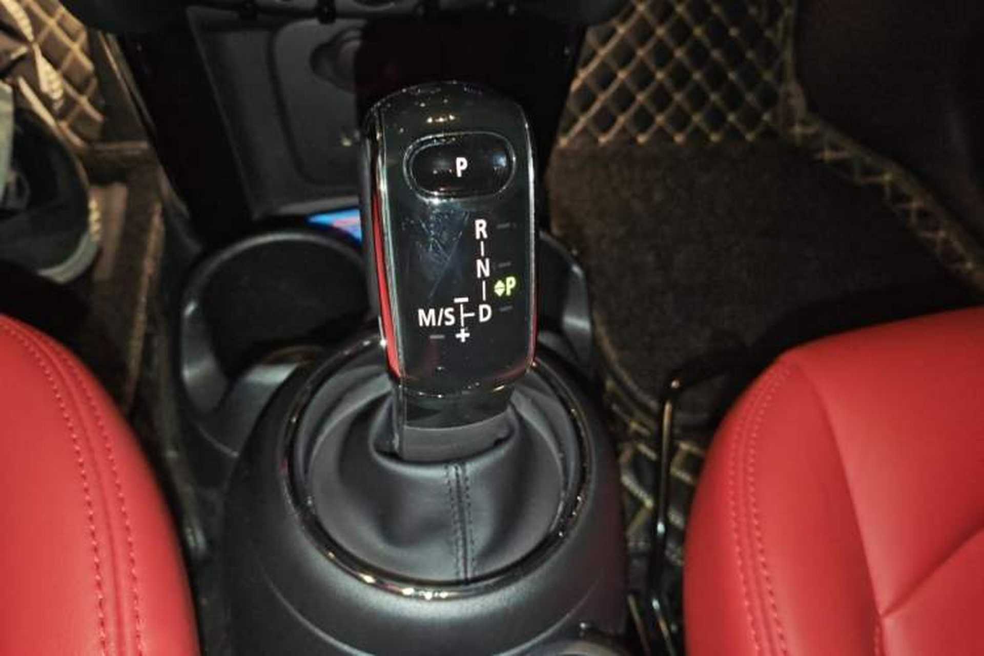 Used MINI 2018 1.5T ONE PLUS Five-Door Edition Gear Lever