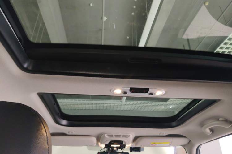 Used MINI 2018 1.5T ONE PLUS Five-Door Edition Headliner