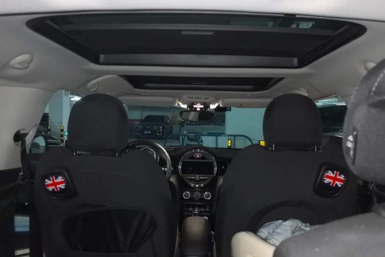 Used MINI 2018 1.5T COOPER Classic Edition Headliner