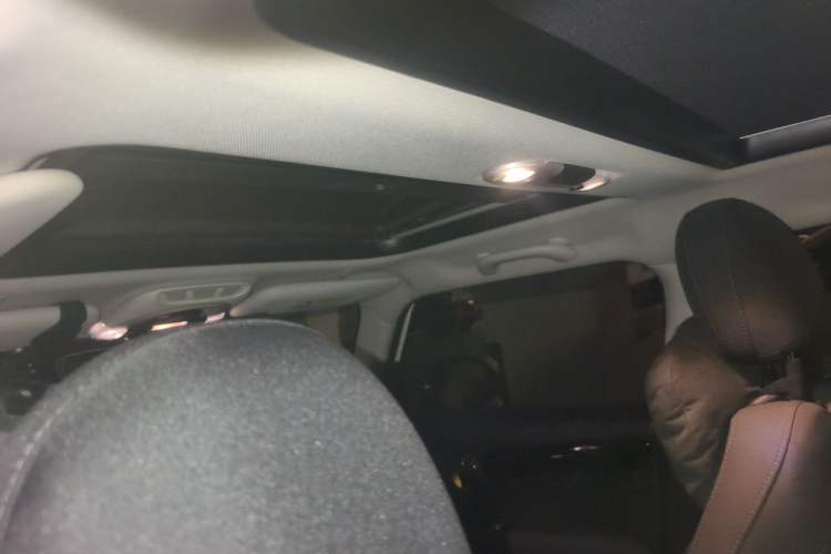 Used MINI 2018 1.5T COOPER Classic Edition Five-Door Version Headliner