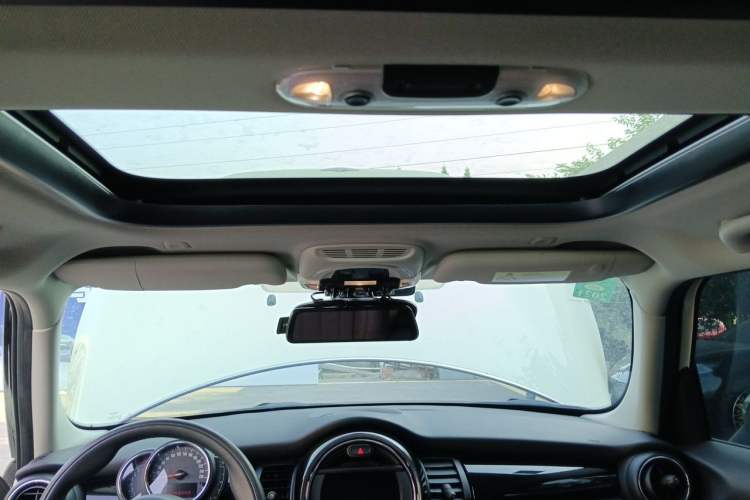 Used MINI 2018 1.5T ONE PLUS Five-Door Edition Headliner