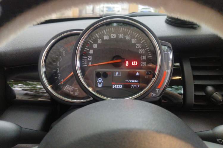 Used MINI 2018 1.5T COOPER Classic Edition Instrument Cluster
