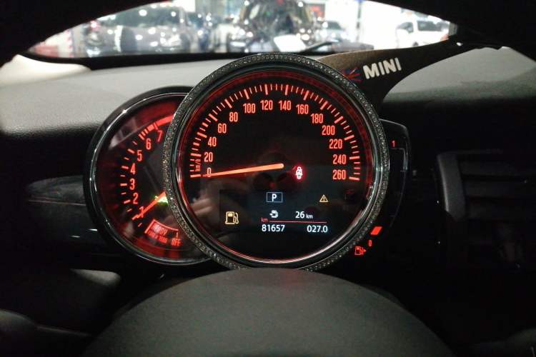 Used MINI 2018 1.5T COOPER Classic Edition Five-Door Version Instrument Cluster