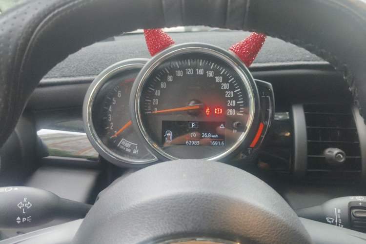 Used MINI 2018 1.5T COOPER Classic Edition Five-Door Version Instrument Cluster