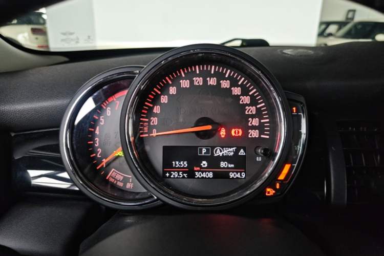 Used MINI 2018 1.5T COOPER Classic Edition Five-Door Version Instrument Cluster
