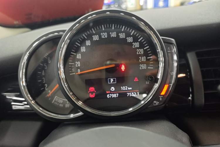 Used MINI 2018 1.5T COOPER Classic Edition Instrument Cluster