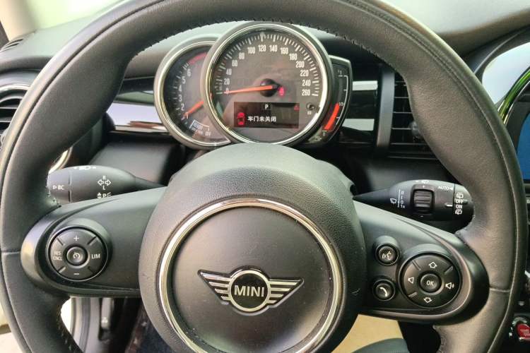 Used MINI 2018 1.5T ONE PLUS Five-Door Edition Instrument Cluster