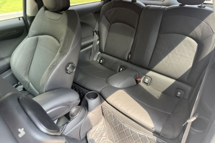 Used MINI 2018 2.0T COOPER S Classic Edition Interior 1