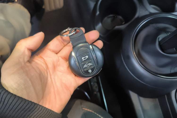 Used MINI 2018 1.5T ONE PLUS Interior 1