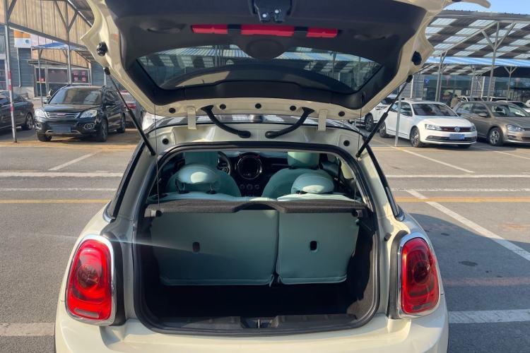 Used MINI 2018 1.5T ONE PLUS Interior 6