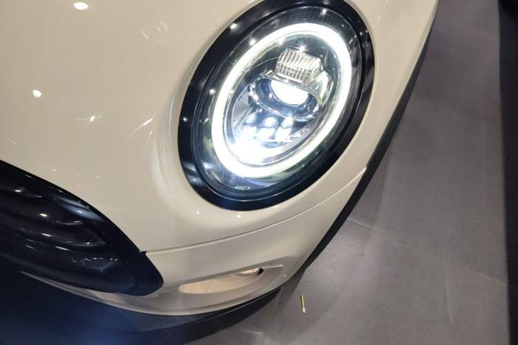 Used MINI 2018 1.5T COOPER Classic Edition Left Front Headlight