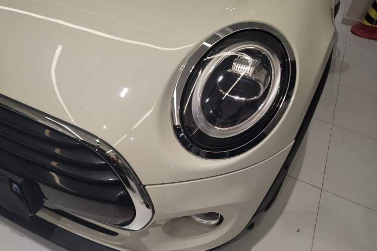 Used MINI 2018 1.5T COOPER Classic Edition Five-Door Version Left Front Headlight