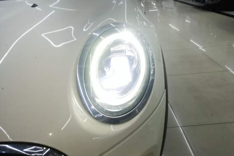 Used MINI 2018 1.5T COOPER Classic Edition Five-Door Version Left Front Headlight