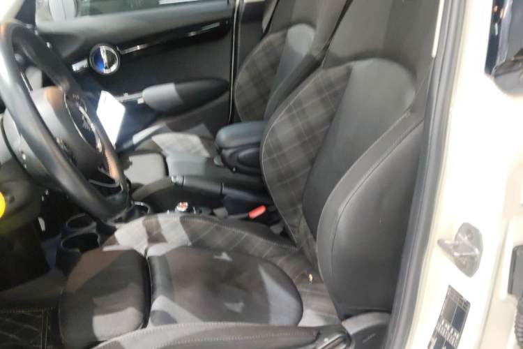 Used MINI 2018 1.5T COOPER Classic Edition Five-Door Version Left Front Seat
