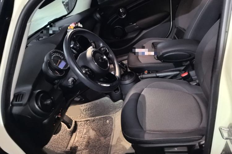 Used MINI 2018 1.5T ONE Five-Door Edition Left Front Seat
