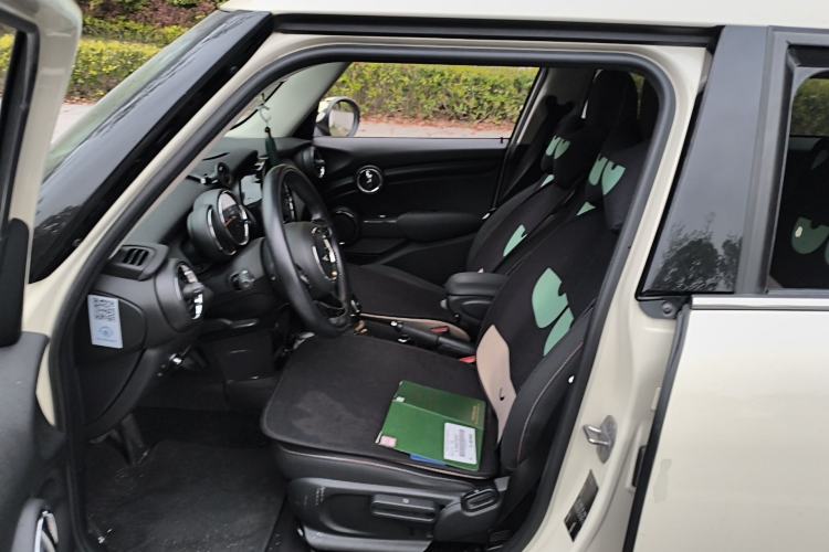 Used MINI 2018 1.5T ONE PLUS Five-Door Edition Left Front Seat
