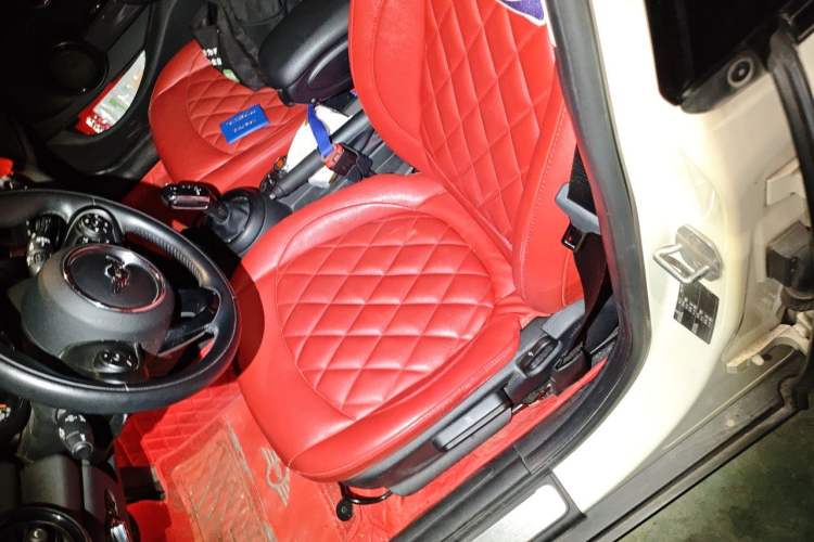 Used MINI 2018 1.5T ONE Five-Door Edition Left Front Seat