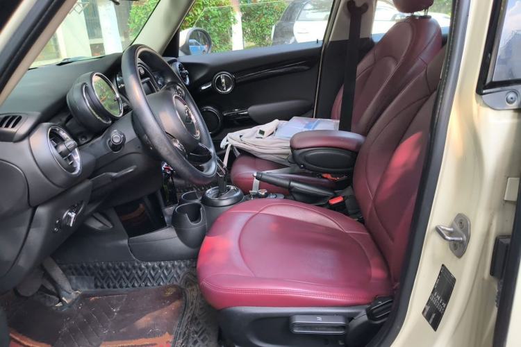 Used MINI 2018 1.5T ONE PLUS Five-Door Edition Left Front Seat