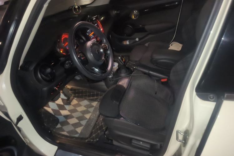 Used MINI 2018 1.5T COOPER Classic Edition Five-Door Version Left Front Seat