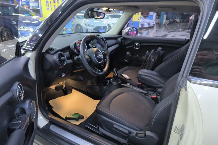Used MINI 2018 1.5T ONE PLUS Left Front Seat