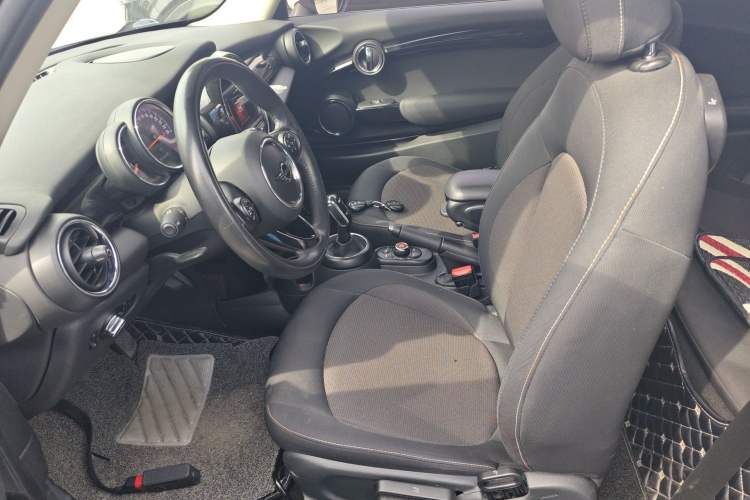 Used MINI 2018 1.5T ONE PLUS Left Front Seat