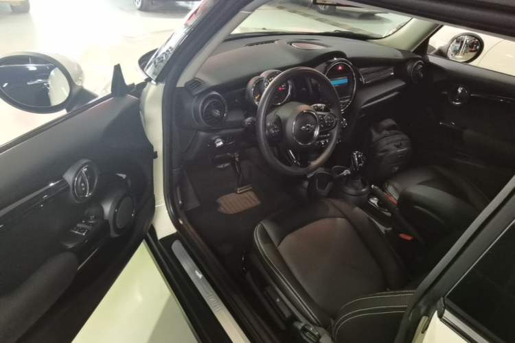 Used MINI 2018 1.5T ONE PLUS Left Front Seat