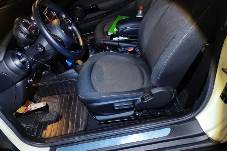Used MINI 2018 1.5T ONE PLUS Left Front Seat