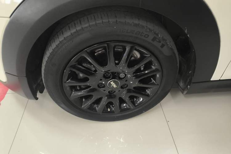 Used MINI 2018 1.5T ONE PLUS Left Front Wheel Hub