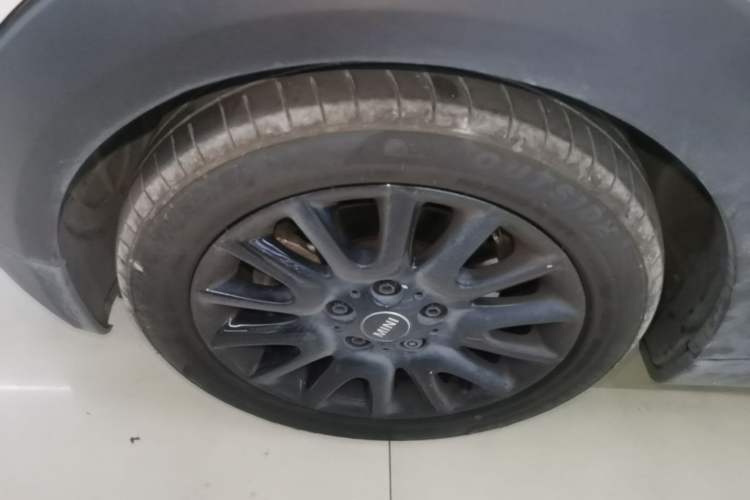 Used MINI 2018 1.5T COOPER Classic Edition Five-Door Version Left Front Wheel Hub