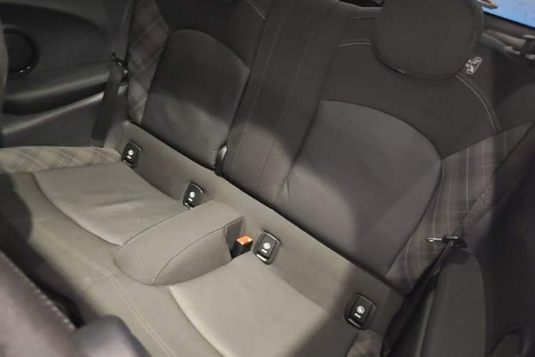 Used MINI 2018 1.5T COOPER Classic Edition Left Rear Seat