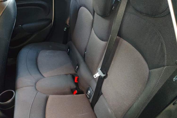 Used MINI 2018 1.5T ONE Five-Door Edition Left Rear Seat