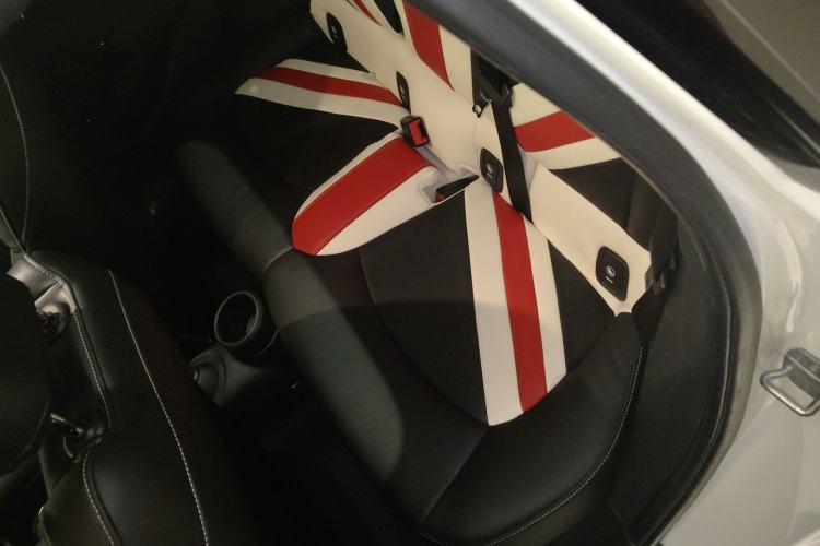 Used MINI 2018 1.5T COOPER Classic Edition Five-Door Version Left Rear Seat