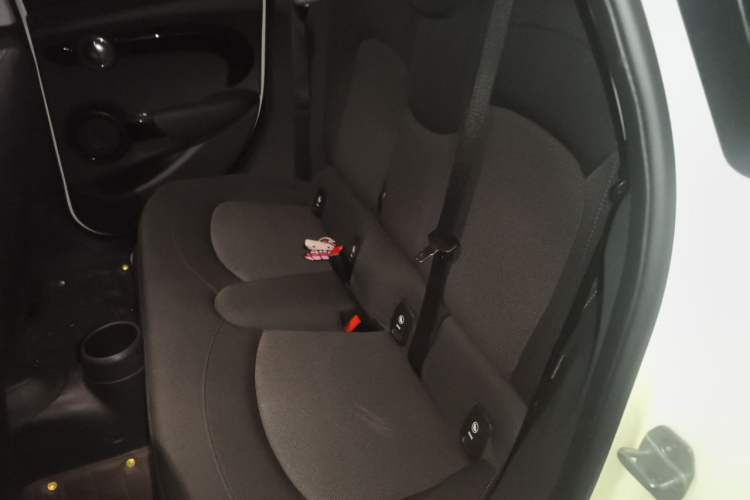 Used MINI 2018 1.5T ONE PLUS Five-Door Edition Left Rear Seat