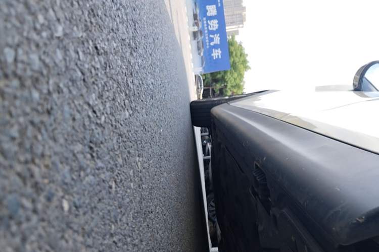 Used MINI 2018 1.5T ONE PLUS Five-Door Edition Left Side Sill
