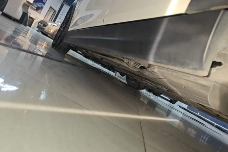 Used MINI 2018 1.5T ONE PLUS Five-Door Edition Left Side Sill