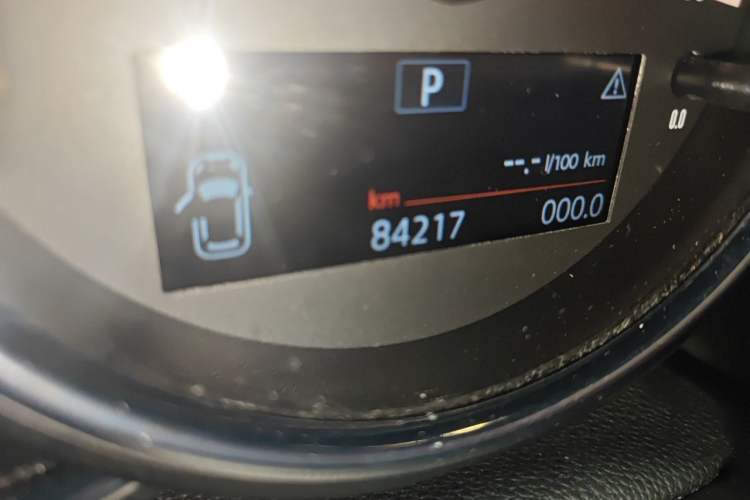 Used MINI 2018 2.0T COOPER S Artist Odometer Close Up